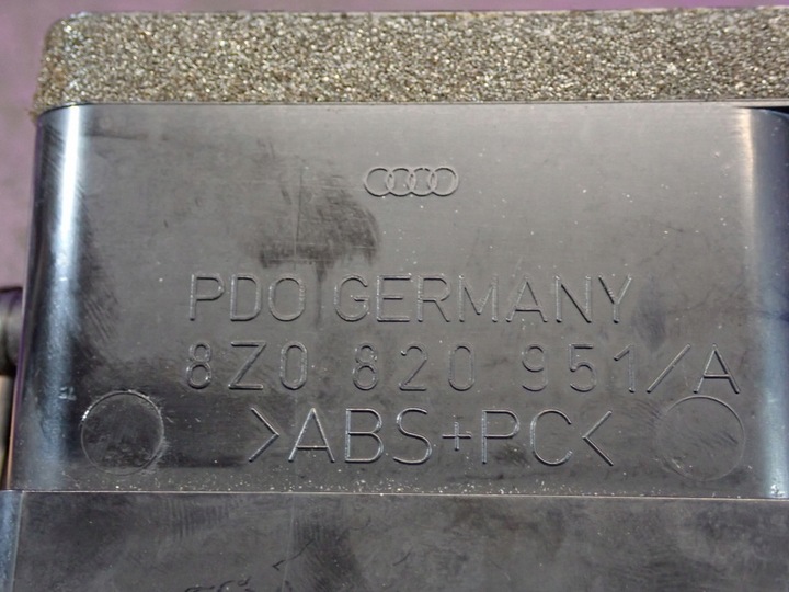 фото №5, Audi a2 99-05 ґрати повітропровід середні 8z0820951a