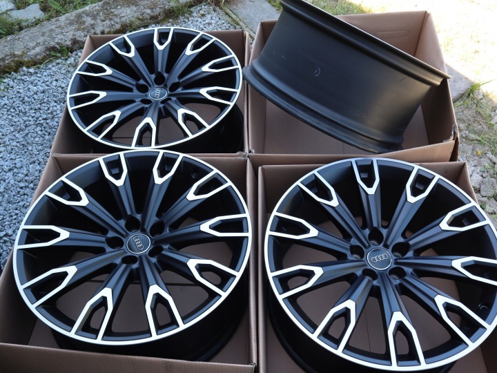 фото №8, Диски audi oem q7 sq7 q8 sq8 9,5x 21 дюймів et31 4m0601025cb 4m0 супер стан
