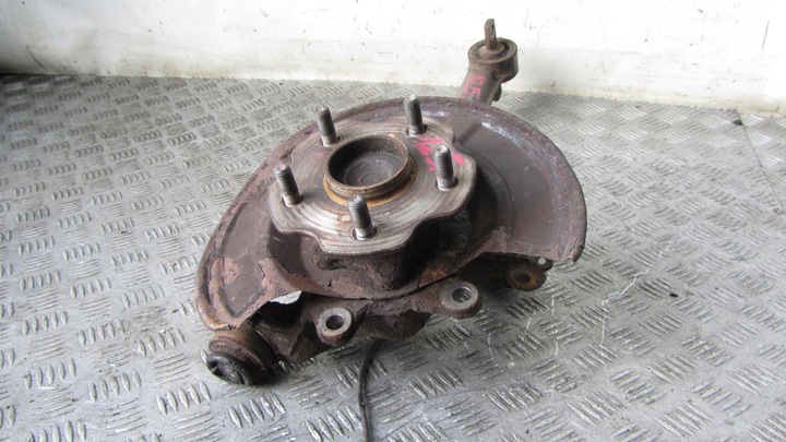 фото №9, Toyota avensis t29 поворотна опора ліва зад задня 16-18