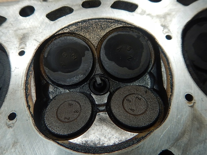 фото №10, Головка головка двигуна audi vw paassat b6 seat leon 1.6 mpi 06b103373t