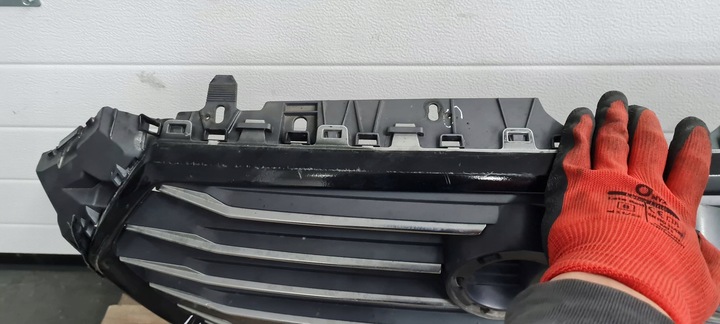 фото №15, A4 b9 8w решітка решітка радіатора бампера pod pdc 8w0853651ab