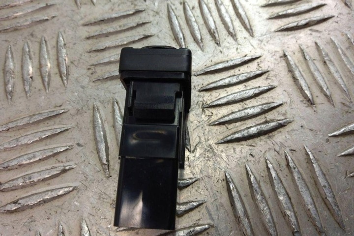 фото №7, Додатковий з'єднувач мультимедіа aux/usb lexus ls _f4_ 8619053010 5.0l 2008