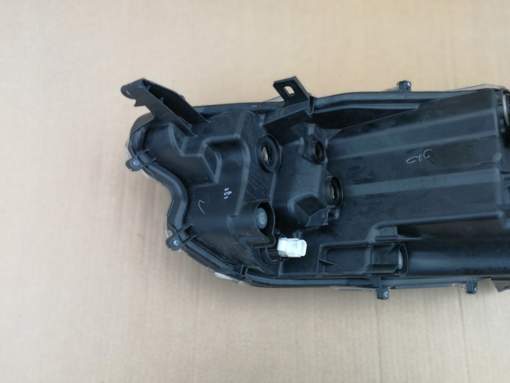фото №9, Toyota yaris iv 4 19- фара фара праве перед лінза koito k0-6 eu