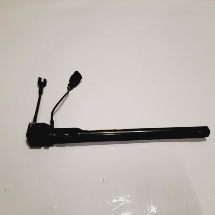 фото №1, Renault clio iii натяжитель натяжитель ремня правый 8200794023