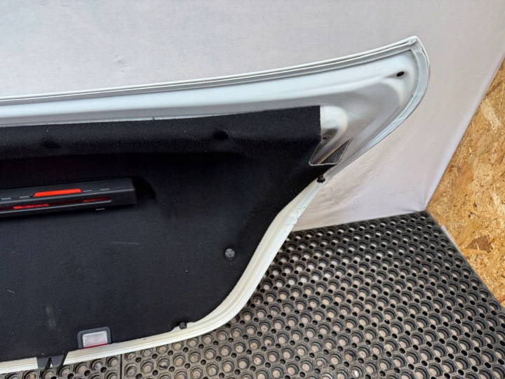 фото №10, Крышка багажника зад задняя sedan mercedes c класс w205 код краски 149