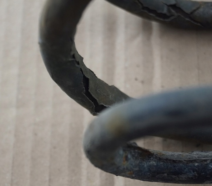 фото №9, Пружина підвішування ліва права задня audi a3 8l 1.6 avu 3-двері