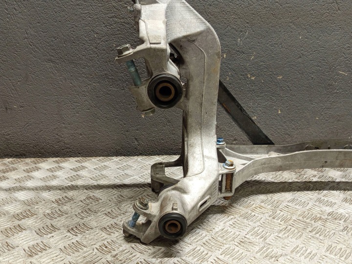 фото №14, Porsche oem номер 99733126102 99733115107 911 997 балка заднього підвіски
