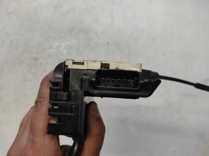 фото №4, Citroen c4 picasso grand 06- замок левый перед 6pin