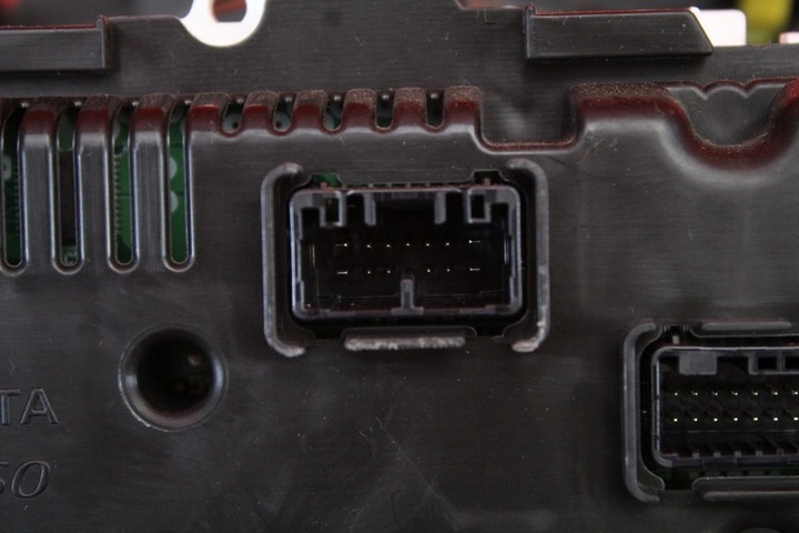 фото №8, Спидометр приборы eu 83800-0dq20 toyota yaris 3 iii 1.4 d-4d 90 km 10-14