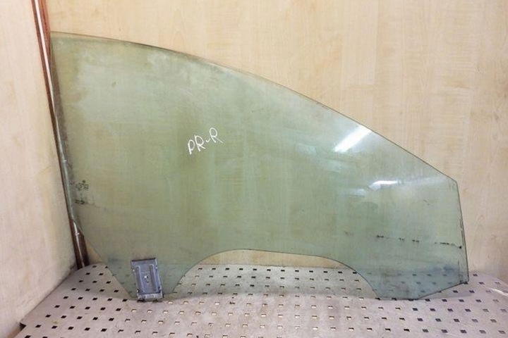 фото №1, Скло правих передніх двері vw passat cc 357 3c8845202a 2.0l дизель