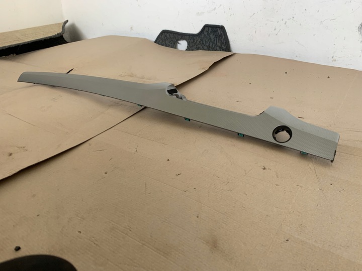 фото №3, Ford mustang mach-e rwd 21r планка захист панелі консолі капот оригінал