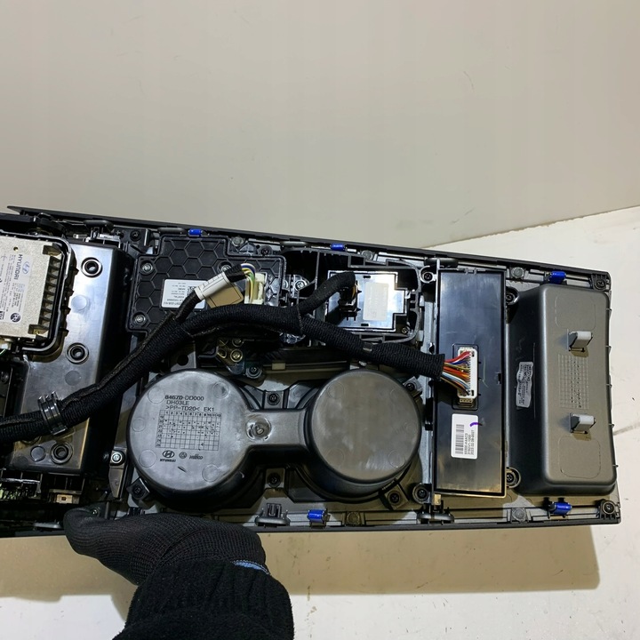 фото №10, Hyundai kona електричний ev тунель середній панель зарядний пристрій рамка 95560cm000