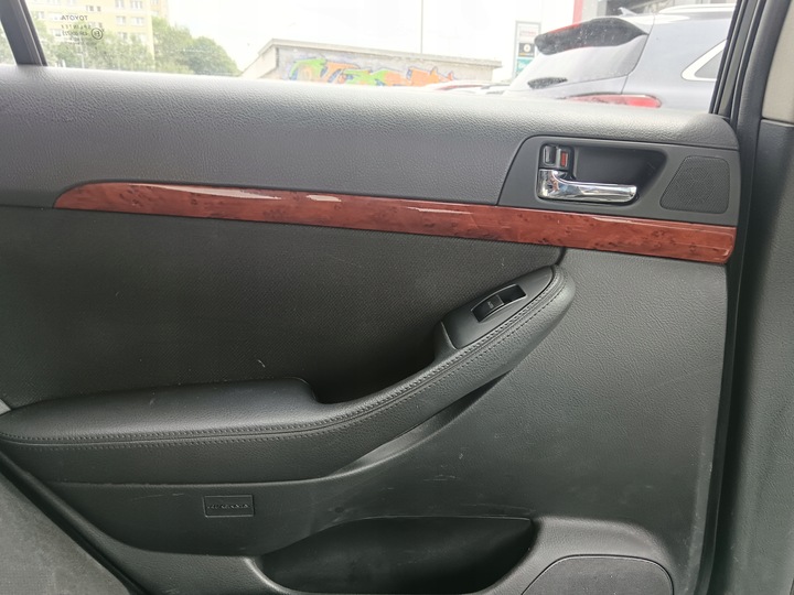 фото №8, Toyota avensis t25 декори drewnopodobne дерево двері панель капот kpl