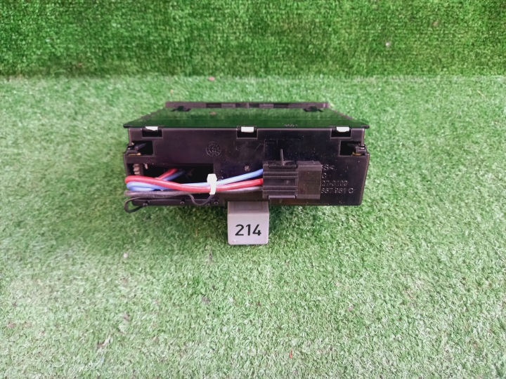 фото №9, Audi a3 8l fl 00-03 пепельница zapaliniczka вкладка комплект 8l0857951c