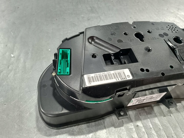 фото №7, Спідометр  vw passat b5 fl 3b0920807e 110.080.197/003 1.8t 20v