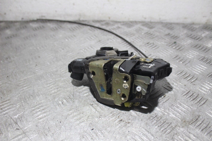 фото №1, Замок лівий перед двері toyota avensis ii t25