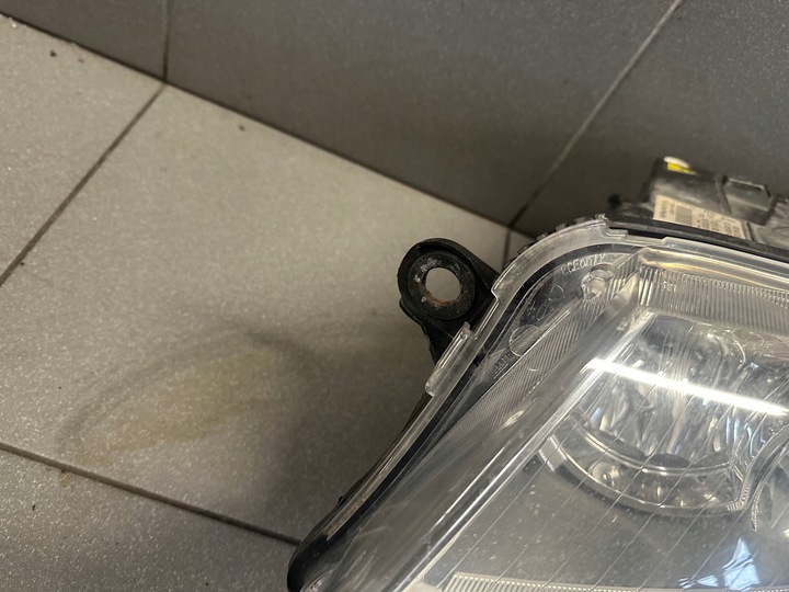 фото №7, Лампа ксенон лівий перед audi a6 c6 eu 4f0941029ea