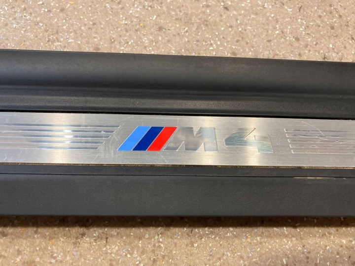 фото №10, Накладка пороговая дверь передних перед сторона левая bmw m4 f82 f83 8054413