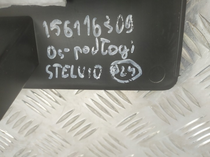фото №5, Alfa romeo stelvio тримач килимок podłogowego 156116309