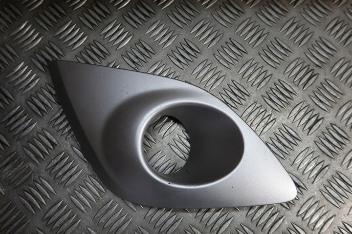 фото №1, Решітка галоген права scenic iii 261520001r