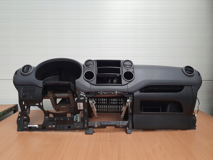 фото №1, Консоль панель раздаточная berlingo iii partner ii
