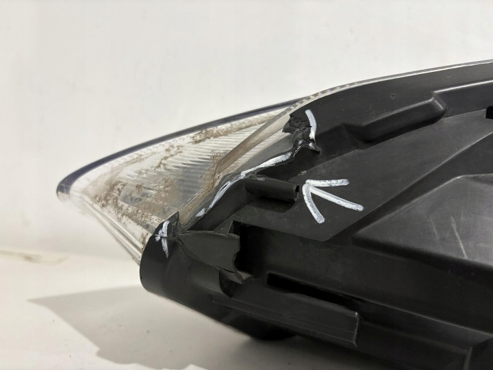 фото №15, Ford fiesta mk8 фара правая передняя перед led h1bb-13w029-cd fiesta mk8