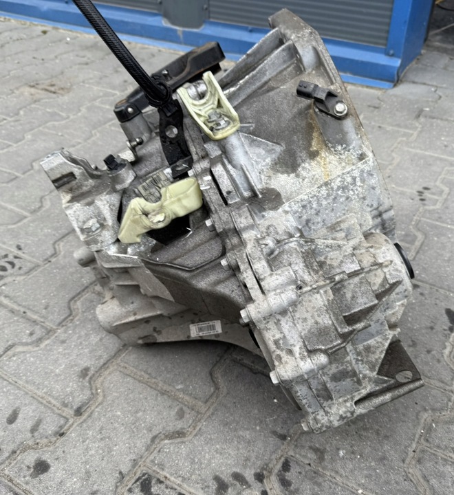 фото №1, Renault scenic megane 1.6 коробка передач коробки передач 320105487r