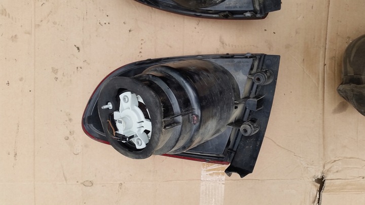 фото №6, Лампа левая/правая зад seat altea рестайлинг 5p0945095j