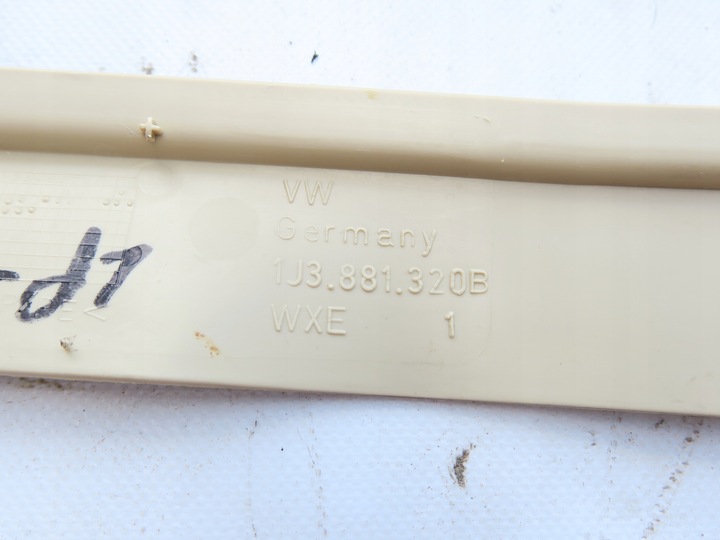 фото №10, Пластики бежевий сидіння водія vw new beetle