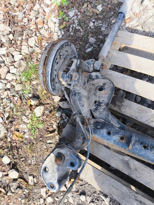 фото №8, Ford b-max балка ось подвески зад задняя барабаны ford b-max 12-17 1.0l ?