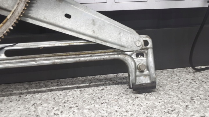 фото №9, E521f механізм скла правий перед ford focus mk2