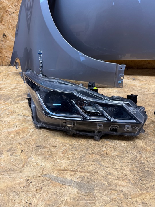 фото №9, Перед комплектный toyota corolla e21 1,8 гибрид sedan