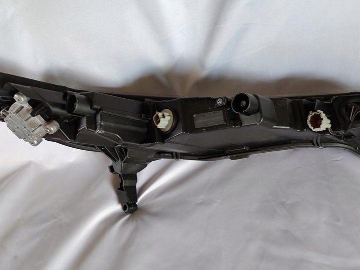 фото №7, Лампа led левый перед nissan juke ii 90170975