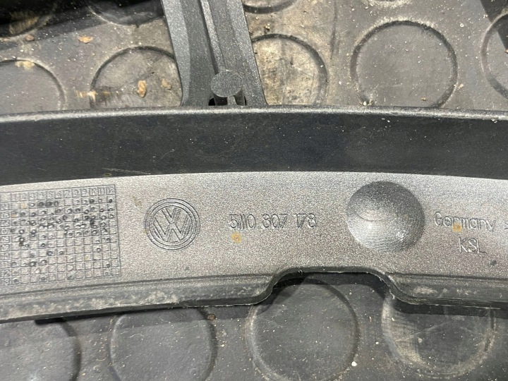 фото №7, Vw golf plus 5m0 05-08 кронштейн  держатель крепление бампера правое перед