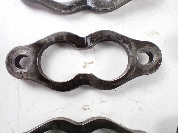 фото №8, Лапи подножка крепление форсунок audi a6 c6 2.7 tdi европа