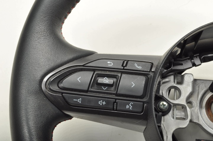 фото №9, Toyota yaris iv gr руль кожаный многофункциональная