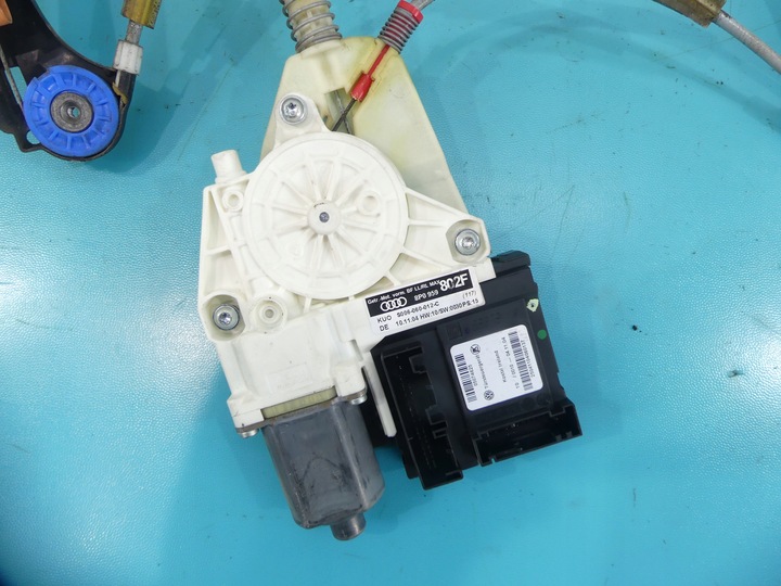 фото №10, Подъемник перед правый audi a3 8p 5d