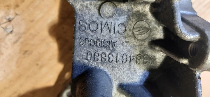 фото №7, Лапи кріплення генератора 1.6ehdi 308 t9 96846138