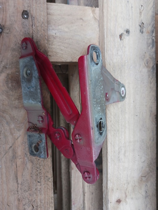 фото №5, Комплект петли капота seat altea toledo iii ls3h 5p0823301b 5p0823302b