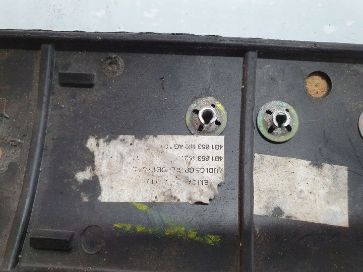 фото №9, Audi a6 s6 c5 4b 1999 рамка панелі розподільчої