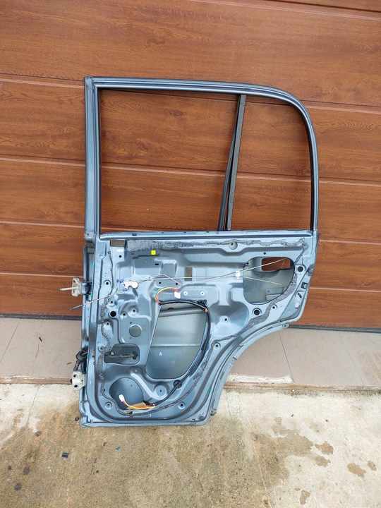 фото №8, Двері зад правий suzuki grand vitara i 98-05r