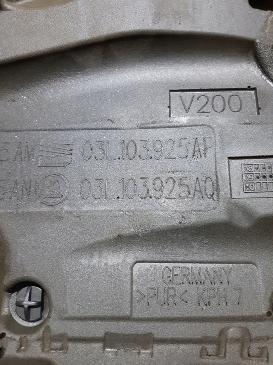 фото №10, Audi a3 8p 2.0 tdi верхняя защита крышка двигателя 03l103925am