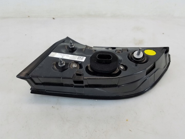 фото №12, Лампа зад w крышка багажника tesla модель 3