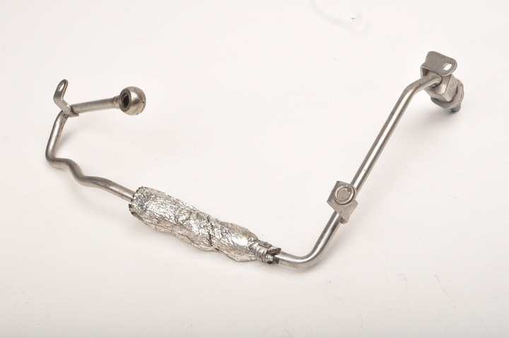 фото №7, Bentley bentayga audi q7 sq7 a8 4.0 tdi труба шланг масла 057145826f