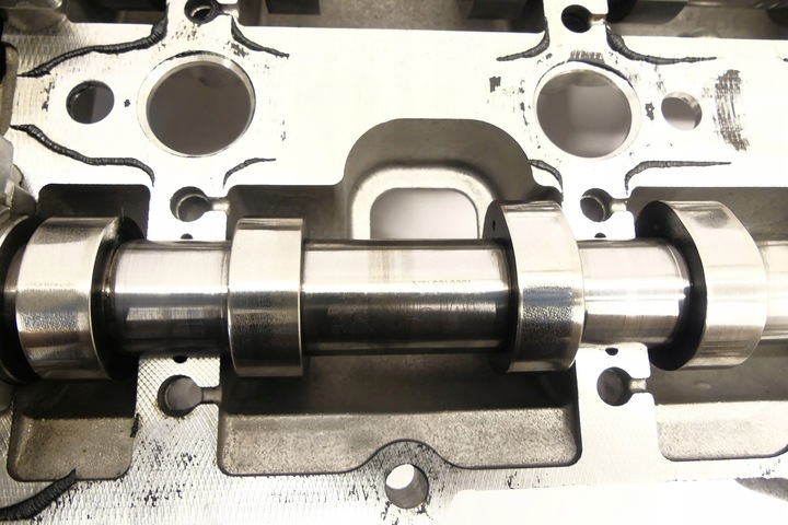 фото №11, Renault trafic iii 2.0 синий dci euro6 валы распределительный вал + крышка клапанов