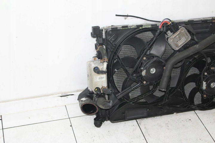 фото №5, Land rover freelander ii 06- 2.2 d автомат радіатор основний  вентилятор
