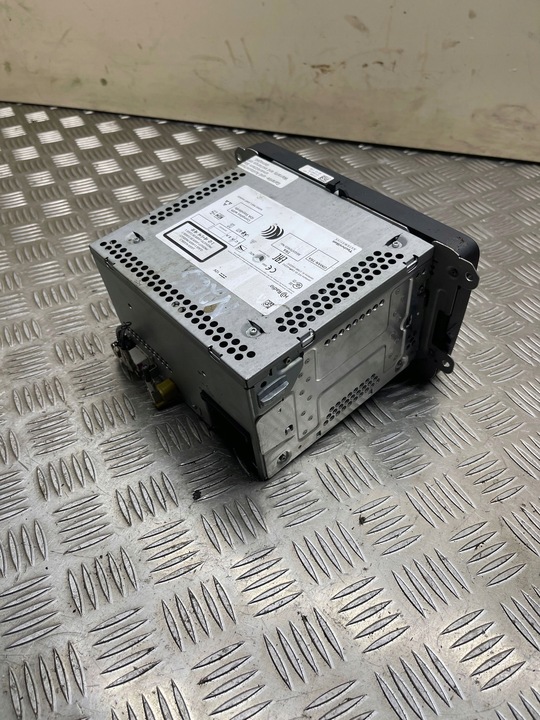 фото №5, Volkswagen jetta vi 2016 панель / радіопрогравач cd/dvd/gps