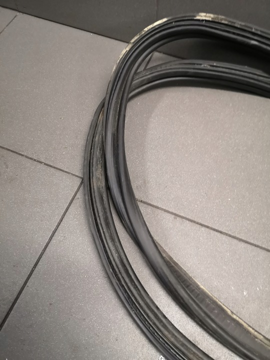 фото №3, Прокладка крышки багажника audi a8 d3