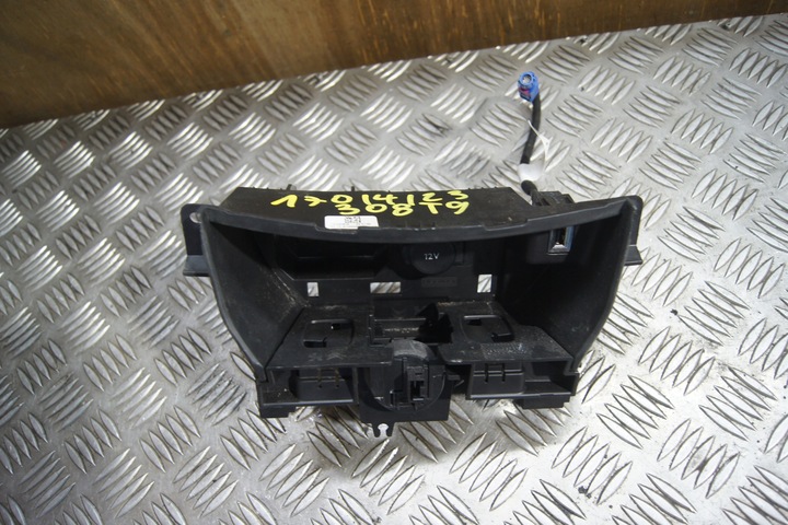фото №1, Бардачок полка гнездо peugeot 308 t9 98182701zd