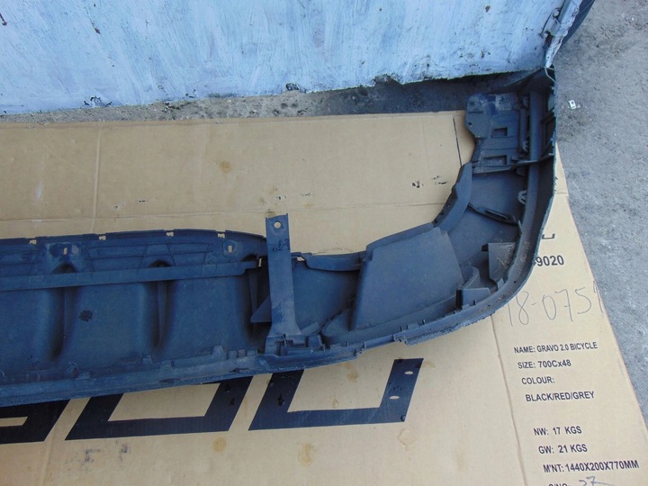 фото №6, Спойлер бампера зад накладка mercedes w177